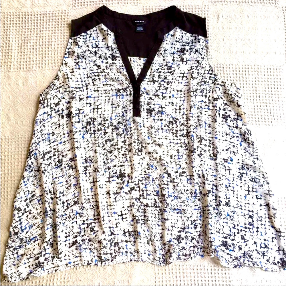 Torrid Plus Size Chiffon Split Neck Speckled Prin… - image 3